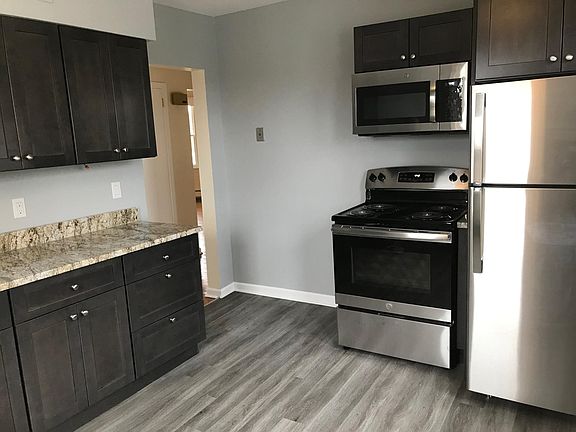 2nd image of 175 Center Ave