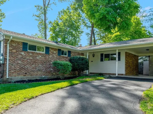 8909 Victoria Rd, Springfield, VA 22151
