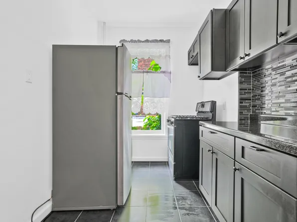 1082 Saint John's Place image 2 of 14