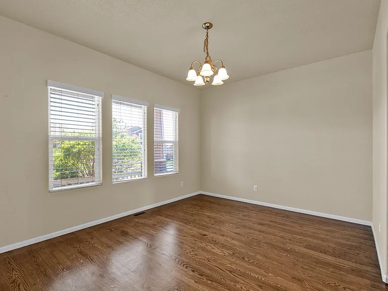 8265 Hardwood Cir — Photo 11