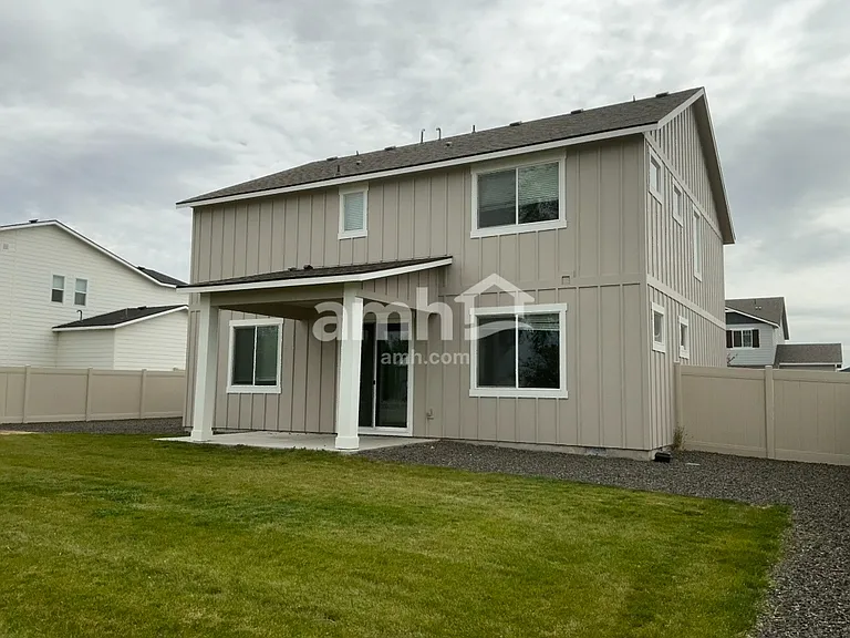 3069 N Vigo Ave — Photo 19