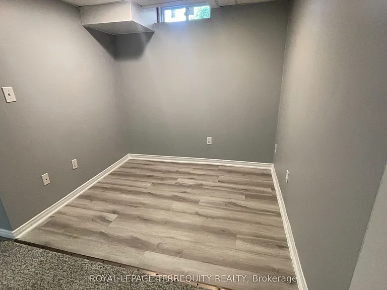 3151 Bracknell Cres — Photo 26