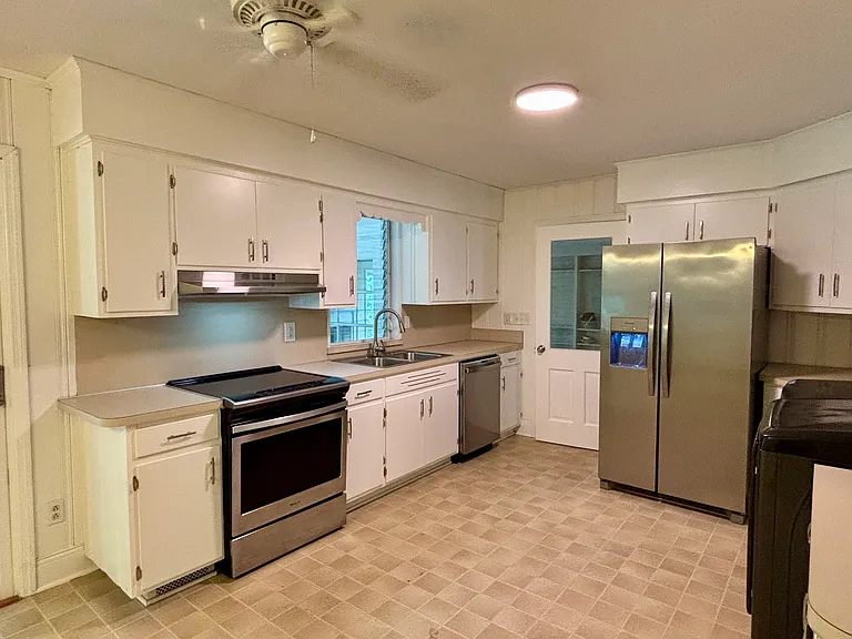 1209 Green Springs Rd — Photo 8
