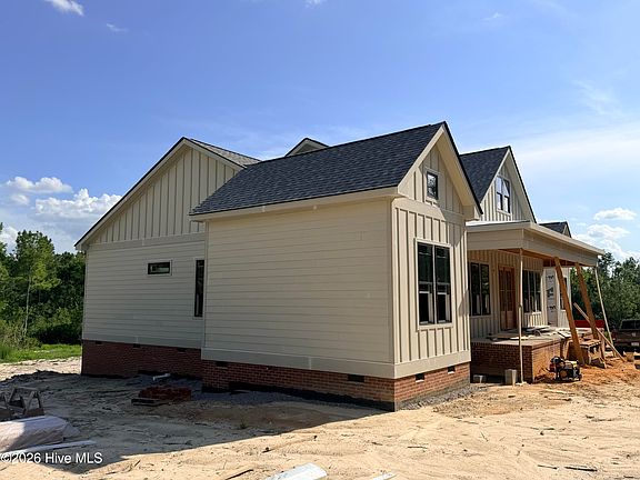 2nd image of 205 Schmidt Lane
