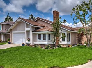 10 Halfmoon, Irvine, CA 92614