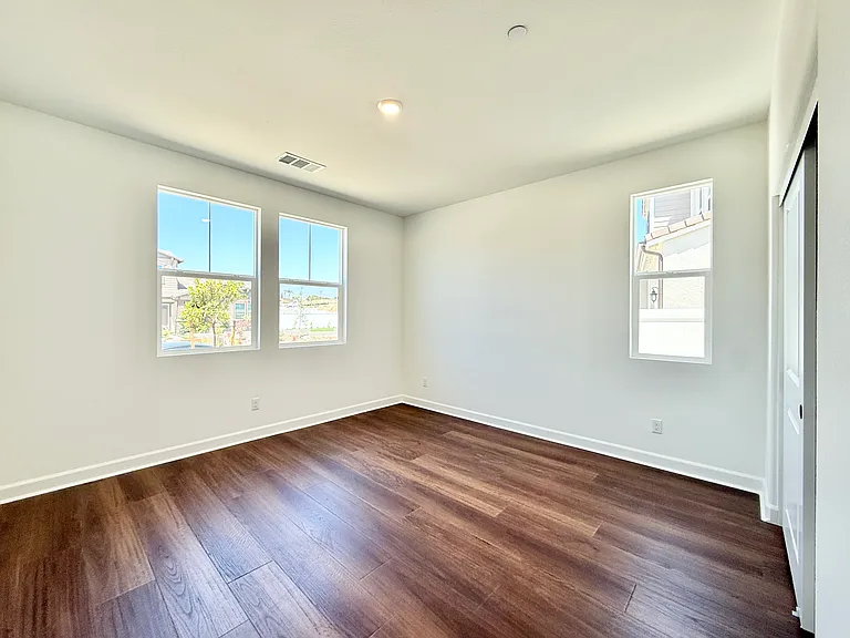 273 Paxton Way — Photo 14
