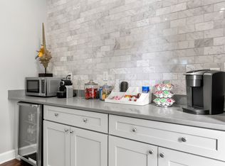 7887 Lockwood Ridge Rd #235, Sarasota, FL 34243