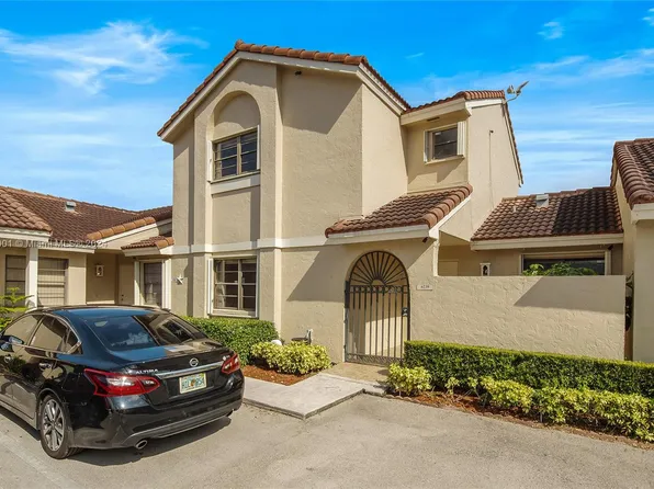 6239 NW 170th Ter, Hialeah, FL 33015