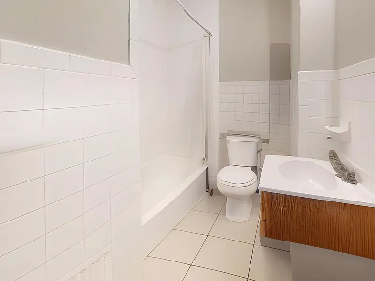 7 Winship St #1 — Photo 4