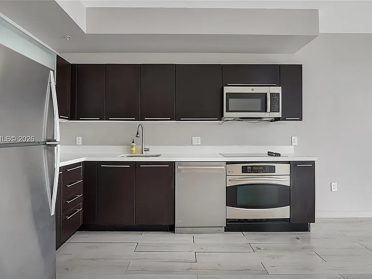 90 SW 3rd St #3003 — Photo 19