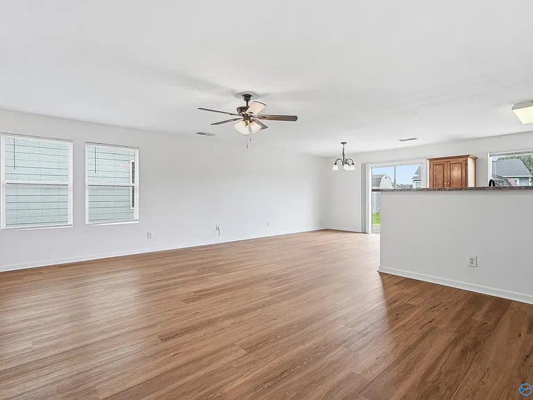 15328 Mill Valley Dr — Photo 5