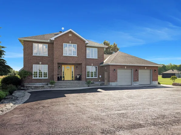 1375 March Valley Rd, Ottawa, ON K2K 1X7