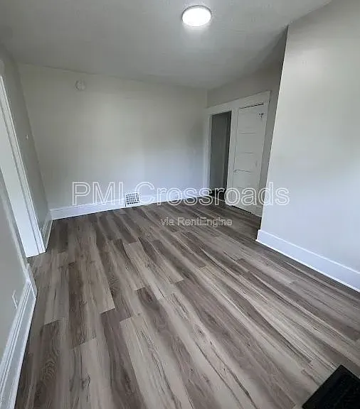 470 Sumner St #1 — Photo 9