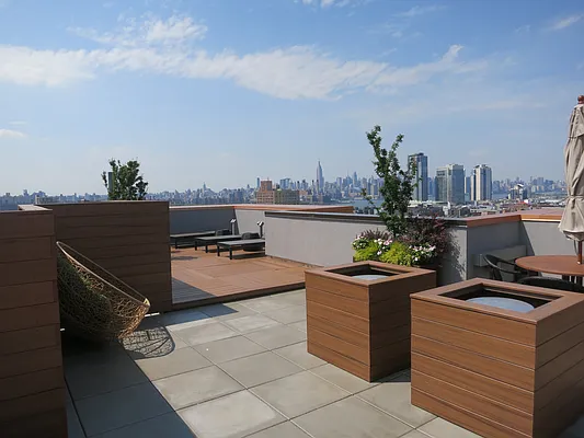 Rented by The KCI Group | media 33