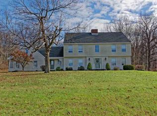 2552 Fawn Rdg, Castleton, NY 12033