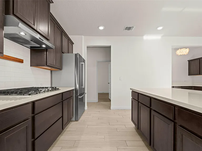 8011 Orizzonte St — Photo 10