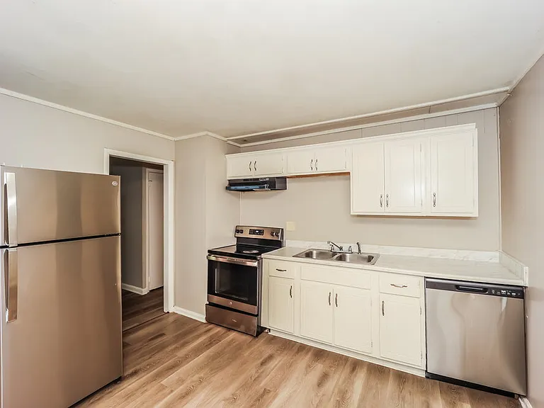 6608 Dorian Dr — Photo 6