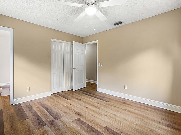 5th image of 6013 SE 118th Pl