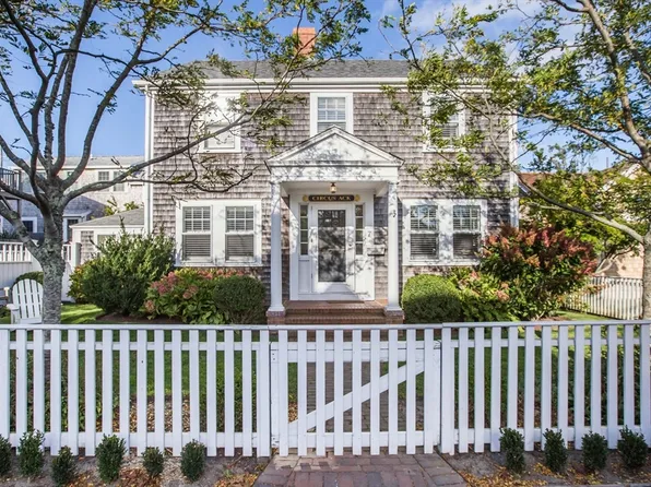 7 N Beach St, Nantucket, MA 02554
