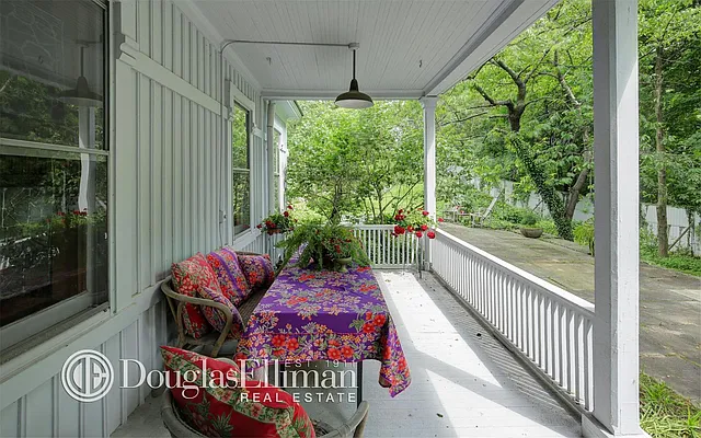 Sold by Douglas Elliman | media 6