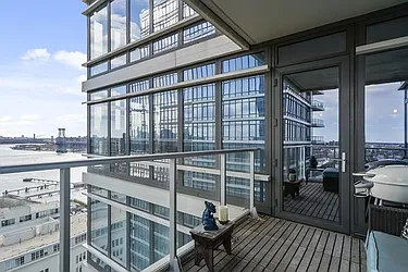 Sold by Avenue Sotheby's International Realty