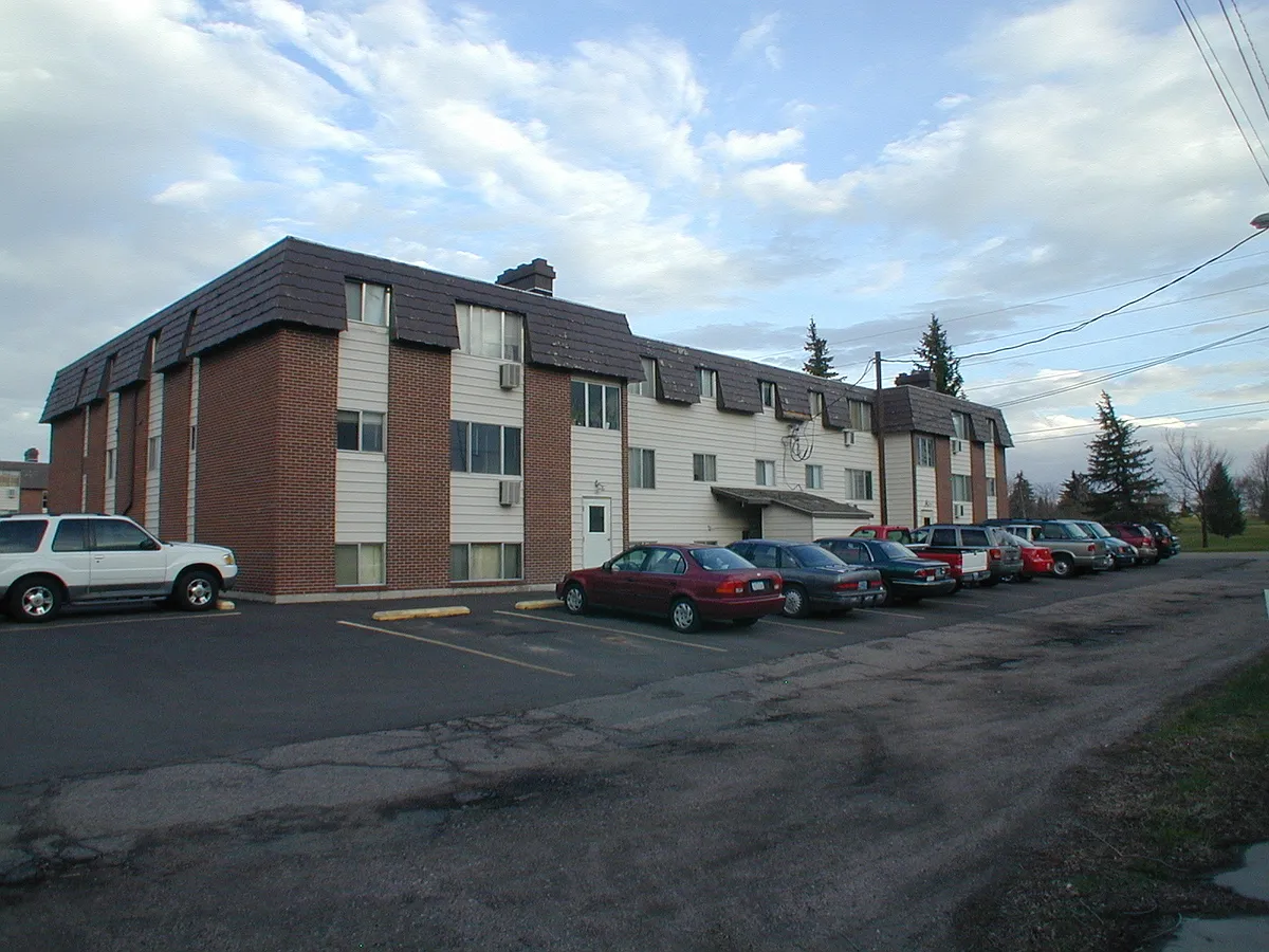 Building Photo - 4600-01 Hilltop Ave #11