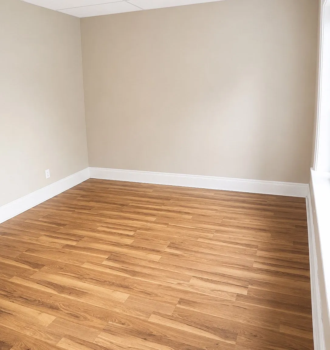 3 bed, $1,400 — Photo 4