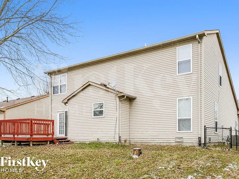 10225 Park Stream Dr — Photo 11