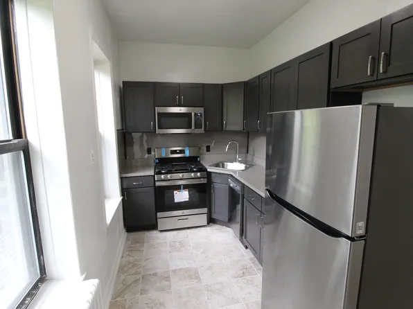 515 Park Place image 1 of 21