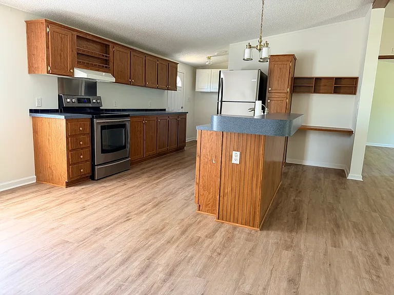 410 Thornburg Rd — Photo 17