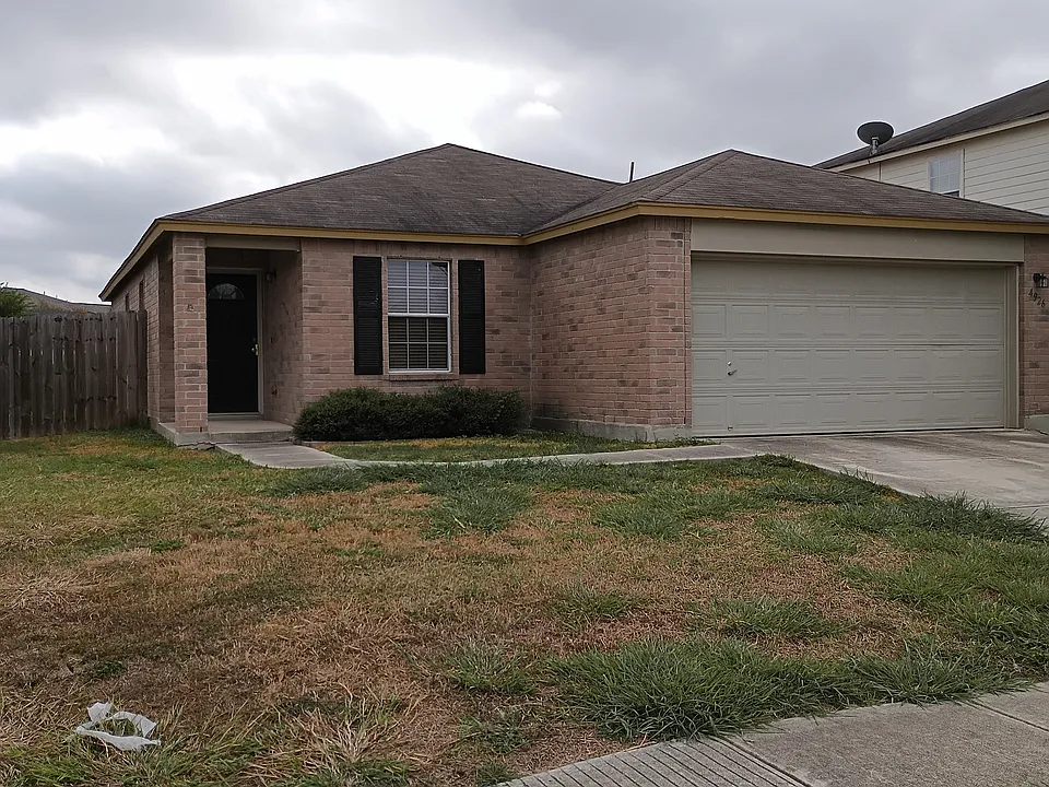 4926 Larkhill Farm