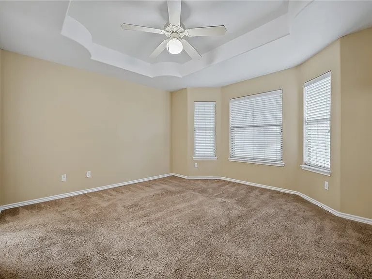 6633 Rhine Dr #B — Photo 14
