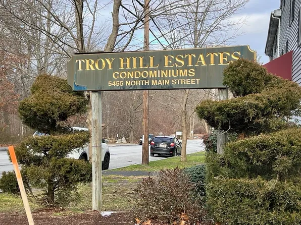 5455 N Main St APT 5C, Fall River, MA 02720