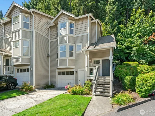9725 178th Place NE #3, Redmond, WA 98052