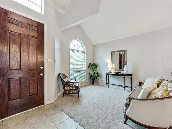 2nd image of 9417 Woodhurst Dr