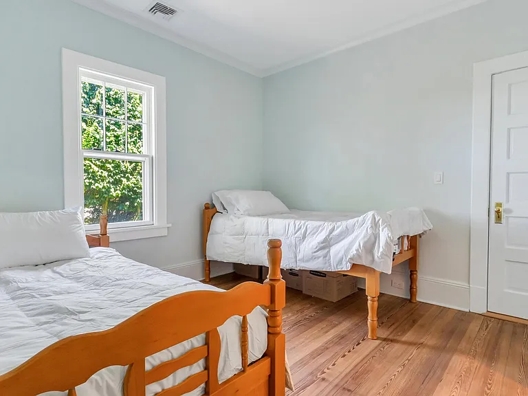 191 Montauk Hwy — Photo 53