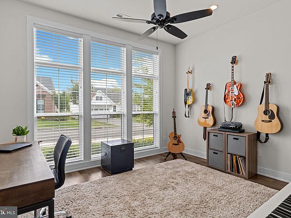 5th image of 516 Galleria St