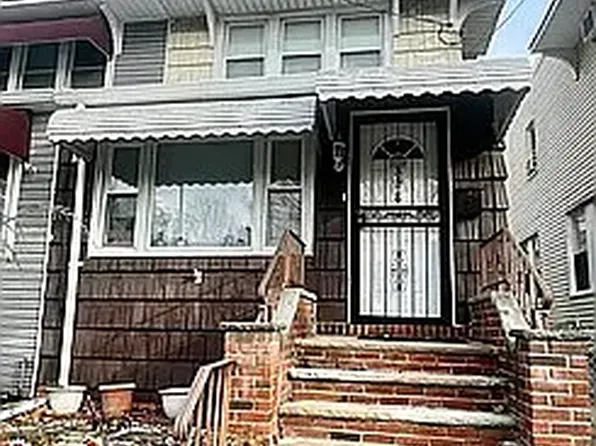 52-85 70th St, Flushing, NY 11378