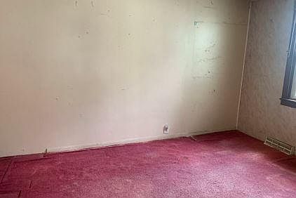 5th image of 512 S 5th Ave