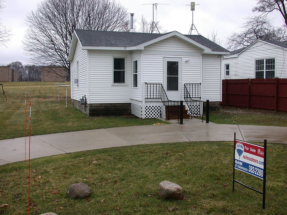 1st image of 42 Blanche Ave