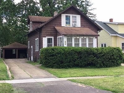 230 Edward Sycamore, IL