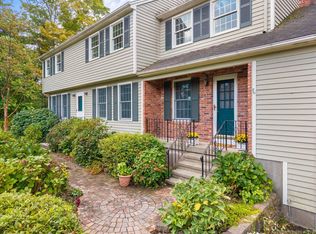 14 W Todd St, Hamden, CT 06518