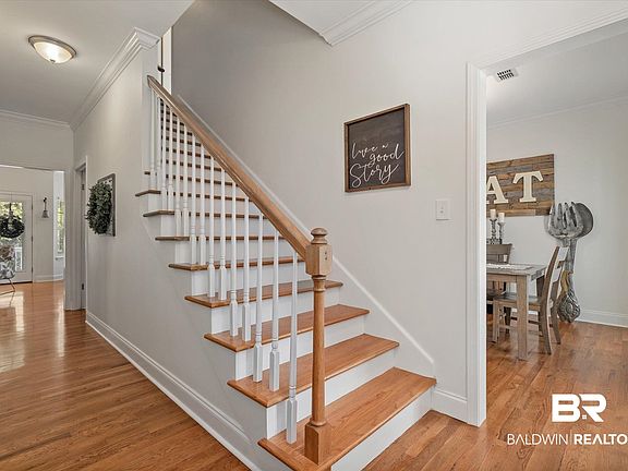 2nd image of 100 Lake Front Dr