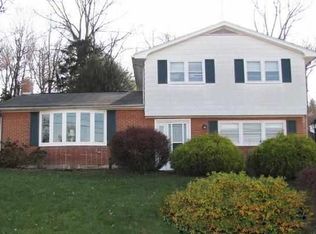 520 Skyview Dr, York, PA 17406