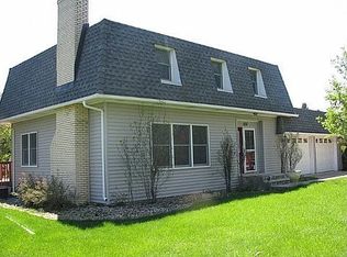 676 Park View Dr, New Richmond, WI 54017