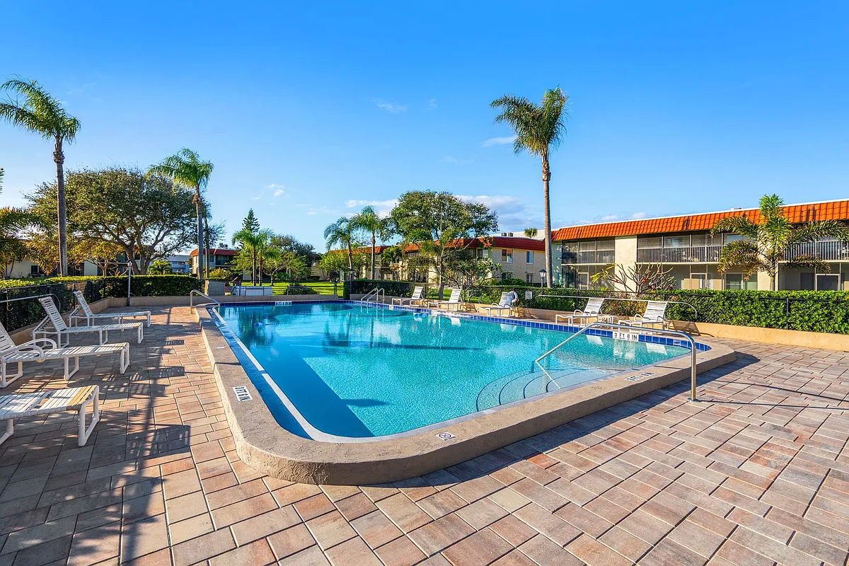 Building Photo - 201 Saint Lucie Ln #104