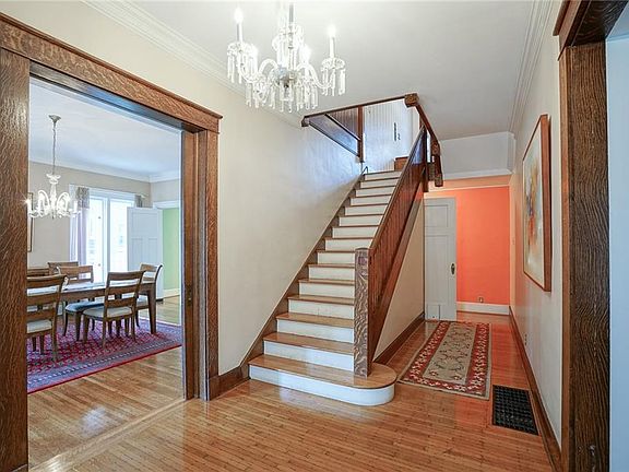 4th image of 3854 Washington Blvd