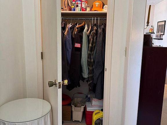 5th image of 570 S May Street Apt 24