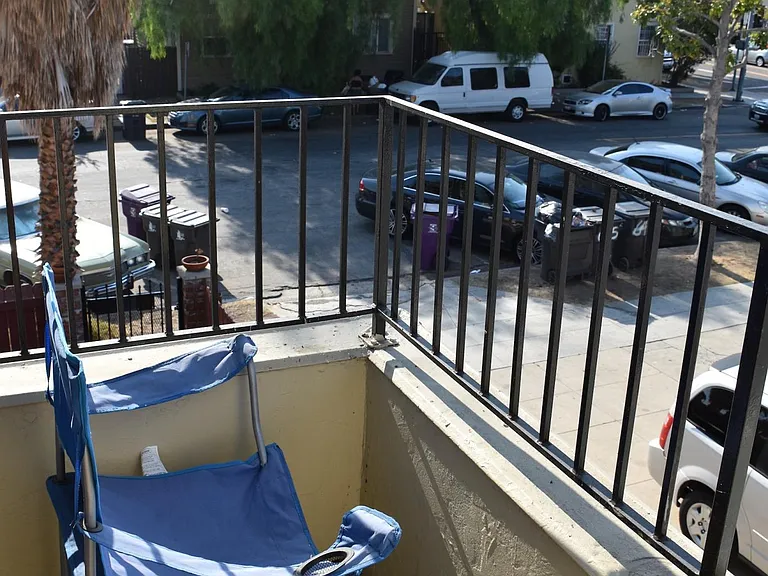 617 Lime Ave #C — Photo 5