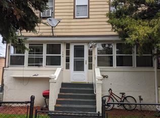 797 Old White Plains Rd #1, Mamaroneck, NY 10543